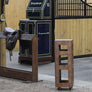 horse grooming station