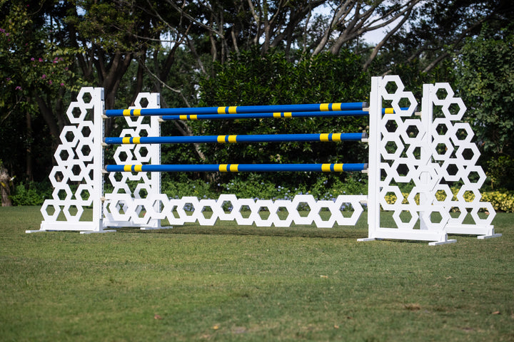 Hexagon jumper gate
